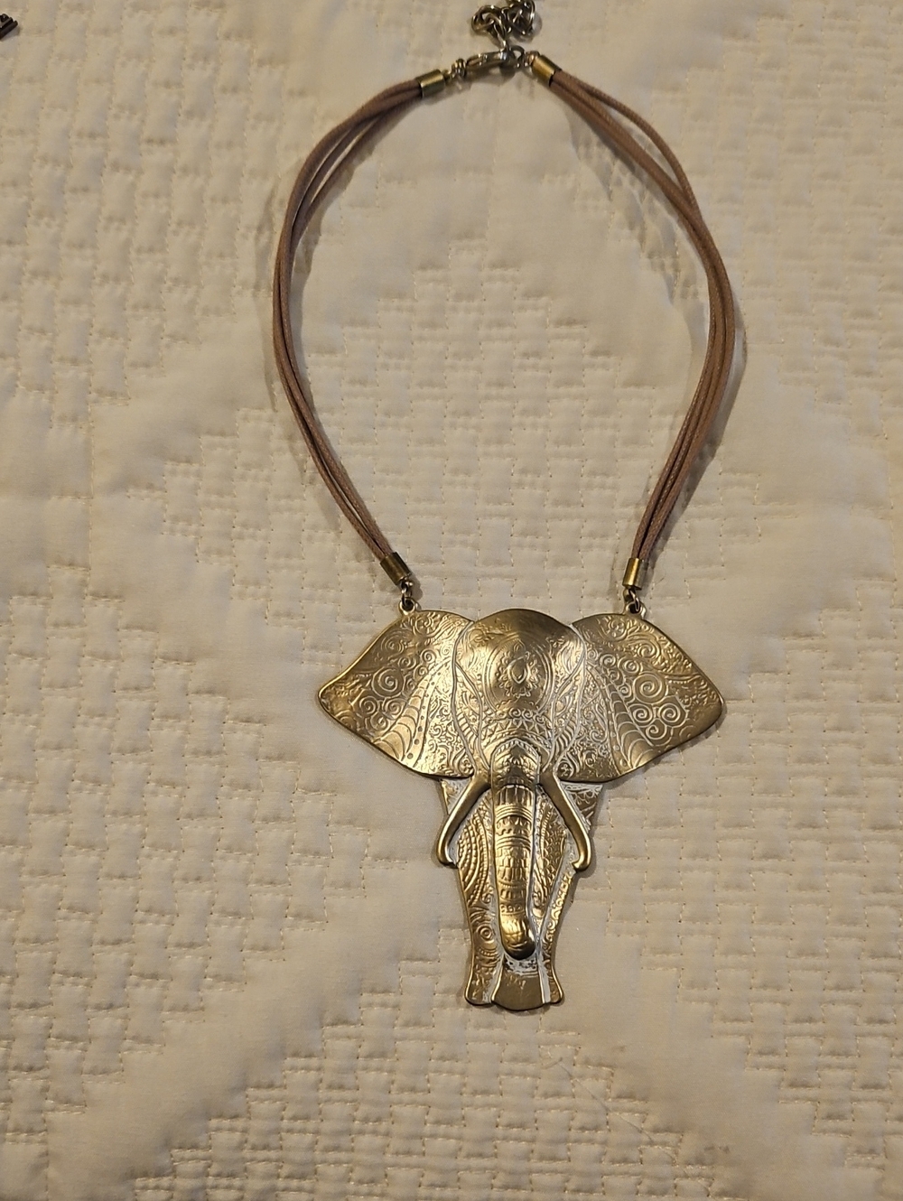 Gold Elephant Pendant Necklace - Women Jewelry